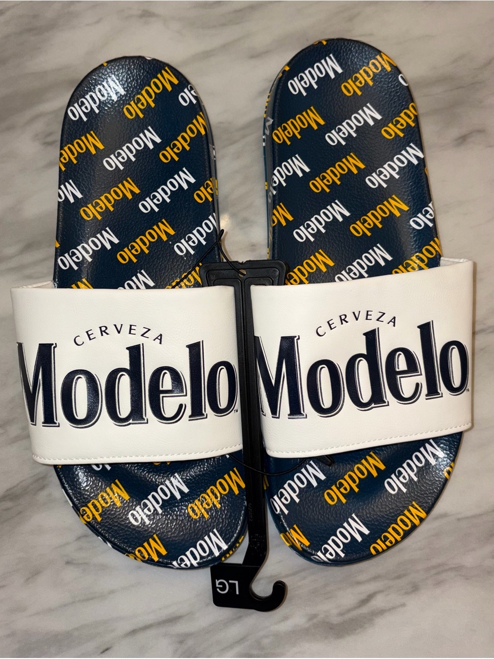 NWT Cerveza Modelo Men’s Slide Sandals Navy White Graphic Shoes Large Size 11